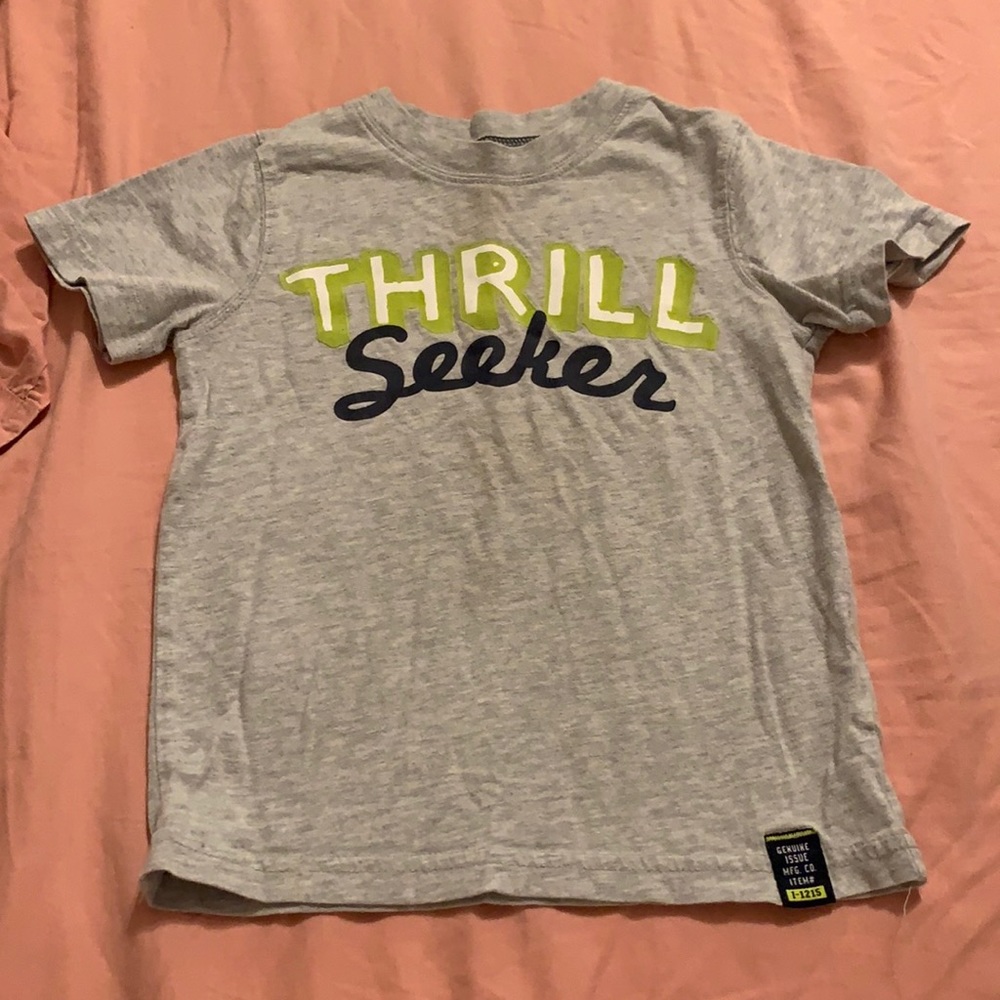 Carter’s 2T tshirt